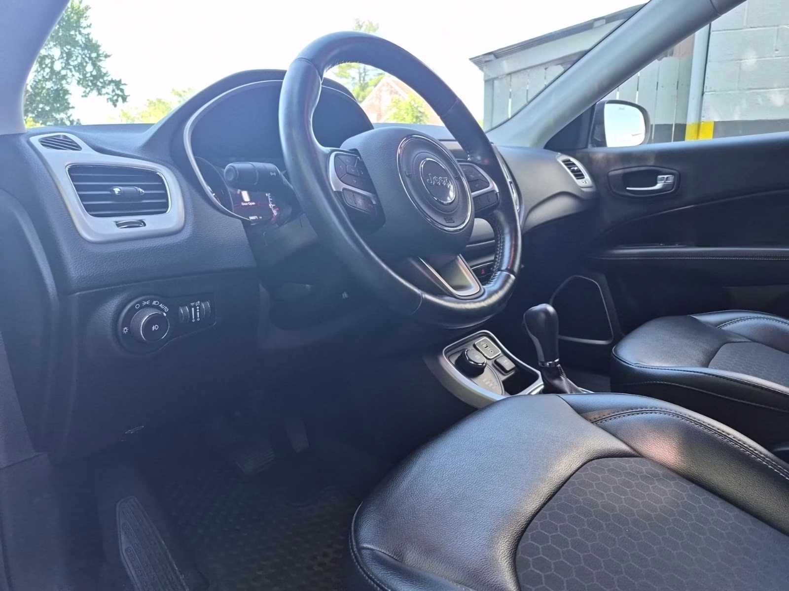 2019 Billet Silver Metallic Clearcoat Jeep Compass Latitude 4X4 SUV