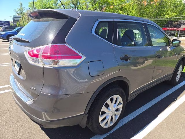 2016 Gun Metallic Nissan Rogue S AWD SUV