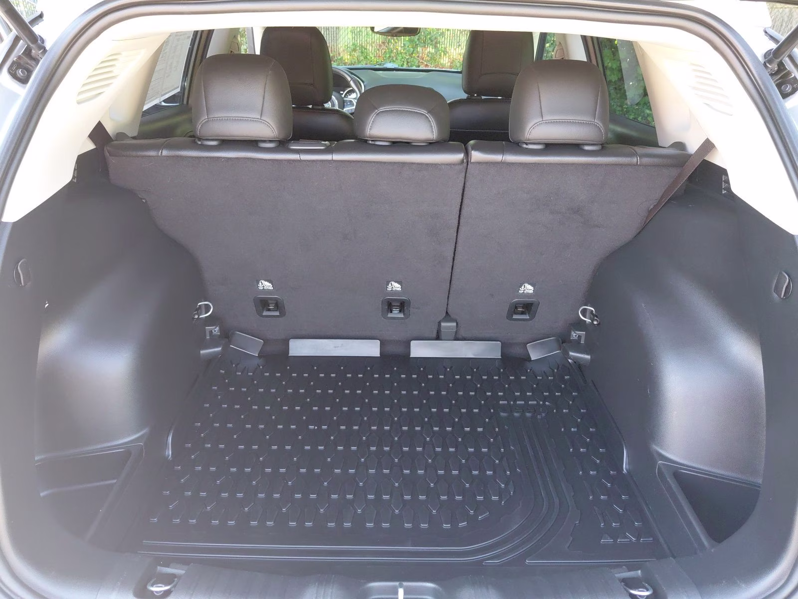 2019 Billet Silver Metallic Clearcoat Jeep Compass Latitude 4X4 SUV