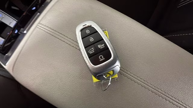 2024 White Pearl Hyundai Tucson SEL AWD SUV