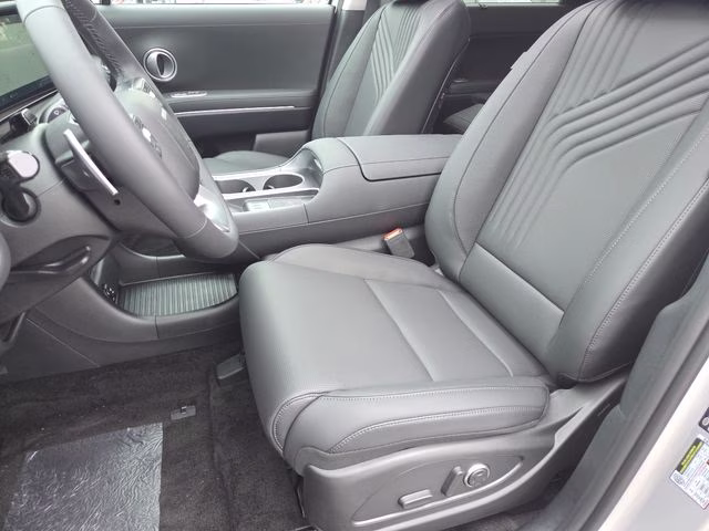 2026 Typhoon Silver Metallic Hyundai Palisade SEL Premium AWD SUV