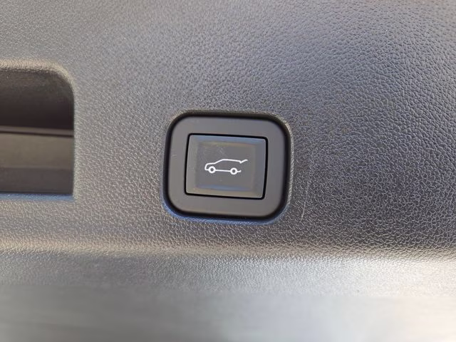 2026 Summit White Buick Enclave Preferred FWD SUV