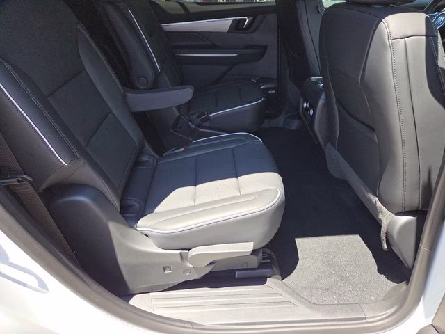 2026 Summit White Buick Enclave Preferred FWD SUV