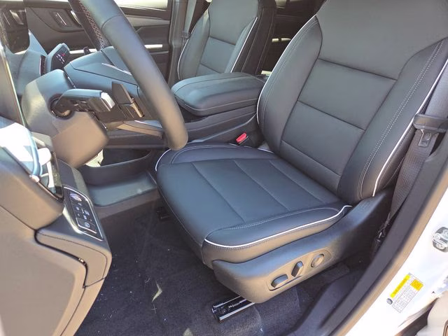 2026 Summit White Buick Enclave Preferred FWD SUV