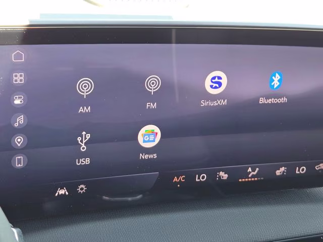 2026 Summit White Buick Enclave Preferred FWD SUV