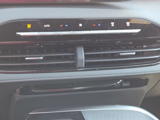 2026 Summit White Buick Enclave Preferred FWD SUV