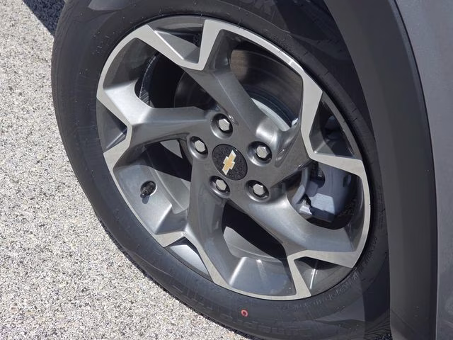 2026 Sterling Gray Metallic Chevrolet Trax LT FWD SUV