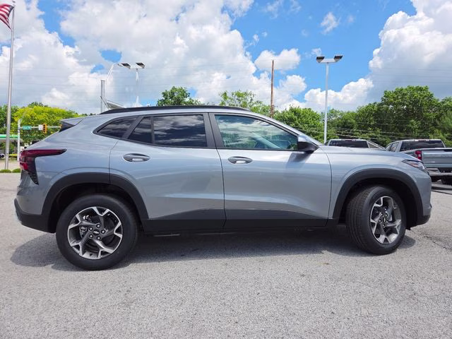 2026 Sterling Gray Metallic Chevrolet Trax LT FWD SUV