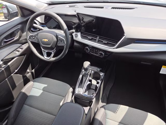 2026 Sterling Gray Metallic Chevrolet Trax LT FWD SUV