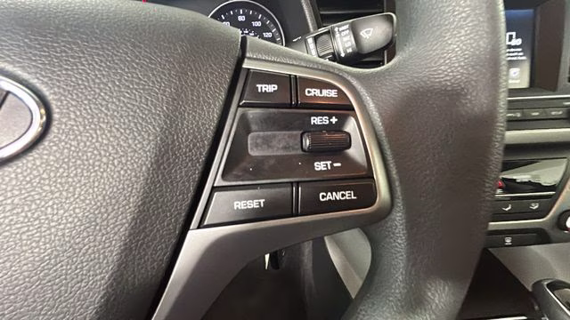2017 Scarlet Red Hyundai Elantra SE FWD Sedan