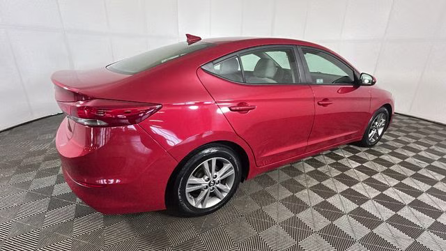 2017 Scarlet Red Hyundai Elantra SE FWD Sedan