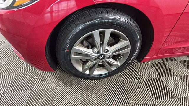 2017 Scarlet Red Hyundai Elantra SE FWD Sedan