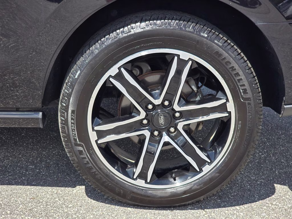 2019 Black Metallic Ford Expedition Limited 4X4 SUV
