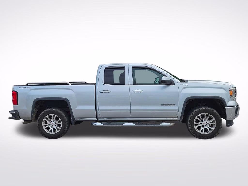 2015 Quicksilver Metallic GMC Sierra 1500 SLE 4X4 Truck