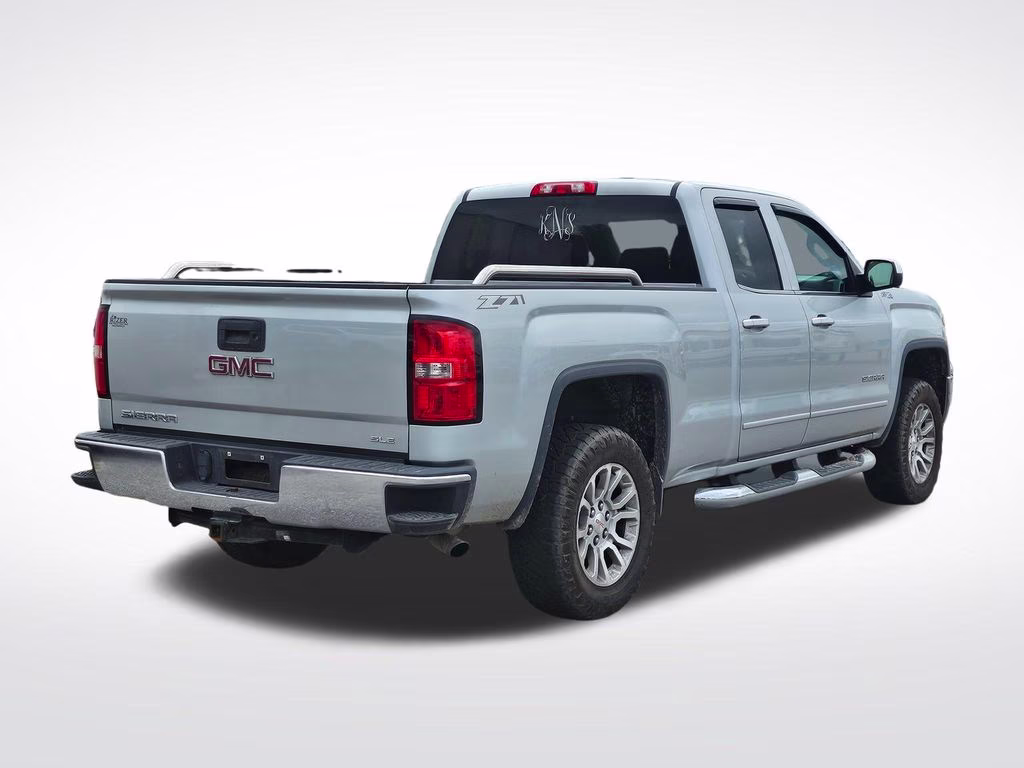 2015 Quicksilver Metallic GMC Sierra 1500 SLE 4X4 Truck