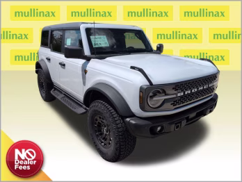 2026 Oxford White Ford Bronco Badlands 4X4 SUV