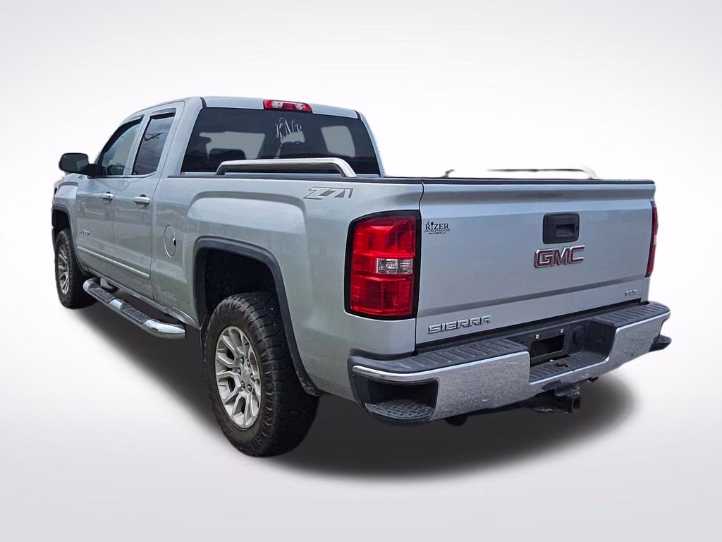 2015 Quicksilver Metallic GMC Sierra 1500 SLE 4X4 Truck