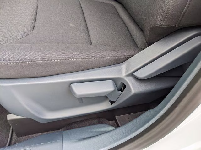 2026 Oxford White Ford Maverick XL FWD Truck