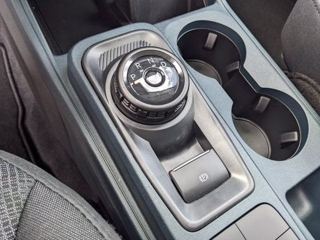 2026 Oxford White Ford Maverick XL FWD Truck
