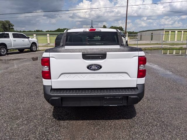 2026 Oxford White Ford Maverick XL FWD Truck