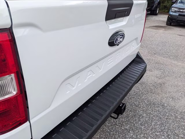 2026 Oxford White Ford Maverick XLT FWD Truck