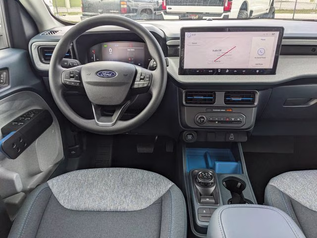 2026 Oxford White Ford Maverick XLT FWD Truck