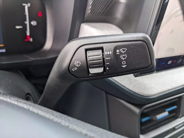 2026 Oxford White Ford Maverick XLT FWD Truck