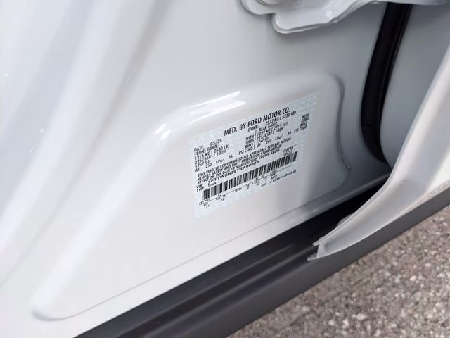 2026 Oxford White Ford Maverick XLT FWD Truck