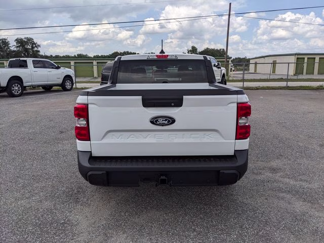2026 Oxford White Ford Maverick XLT FWD Truck