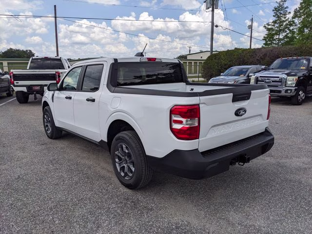 2026 Oxford White Ford Maverick XLT FWD Truck