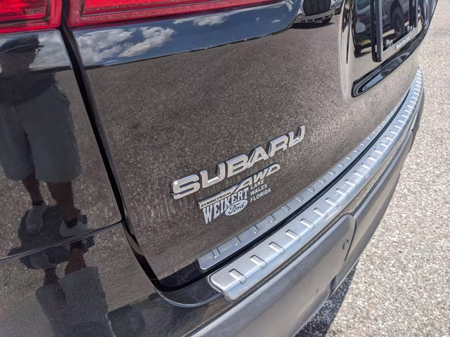 2022 Crystal Black Silica Subaru Ascent Touring AWD SUV