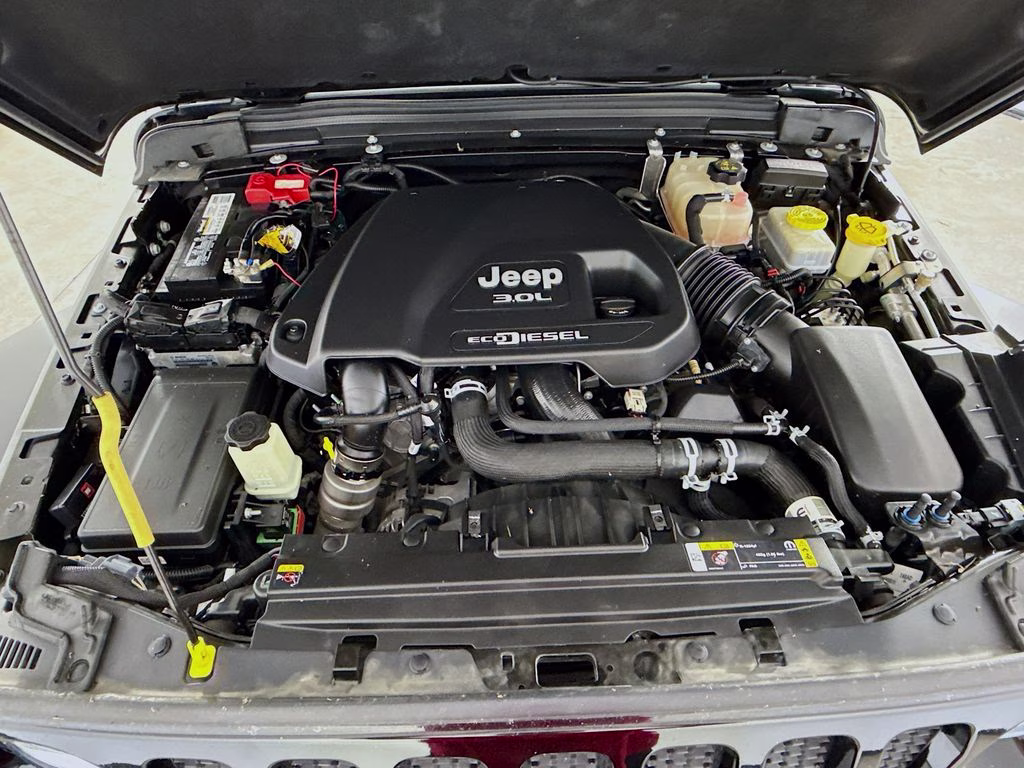2022 Black Clearcoat Jeep Wrangler Unlimited Willys 4X4 SUV
