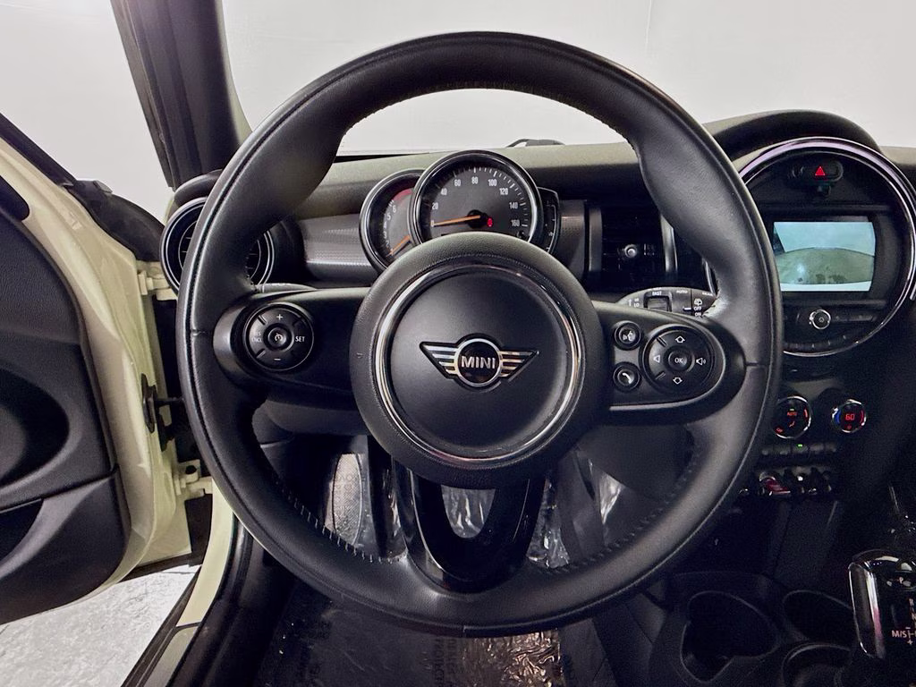 2020 Pepper White MINI Cooper Oxford Edition FWD Hatchback