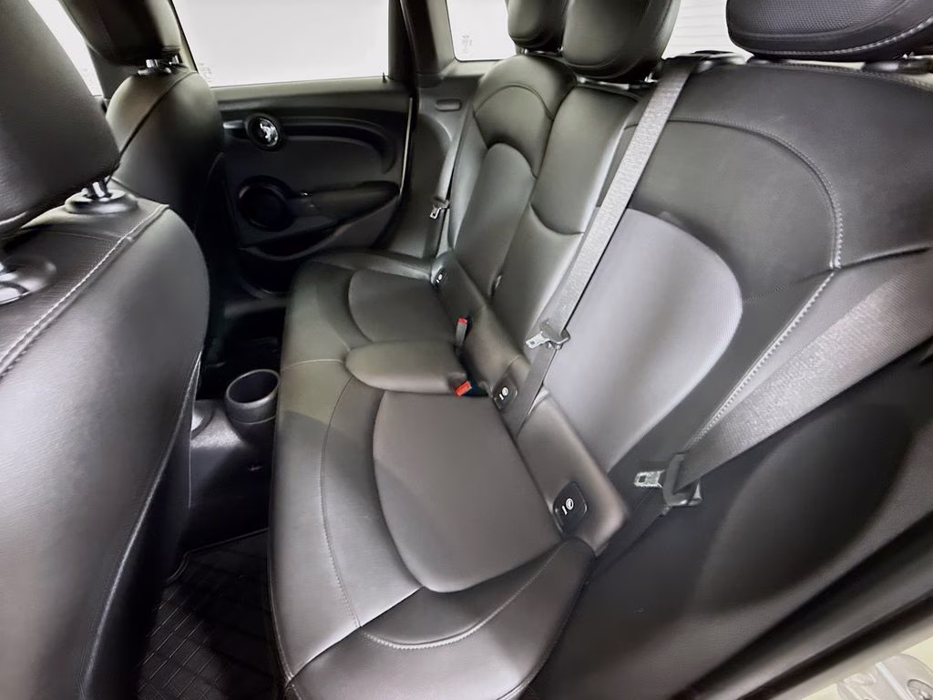 2020 Pepper White MINI Cooper Oxford Edition FWD Hatchback