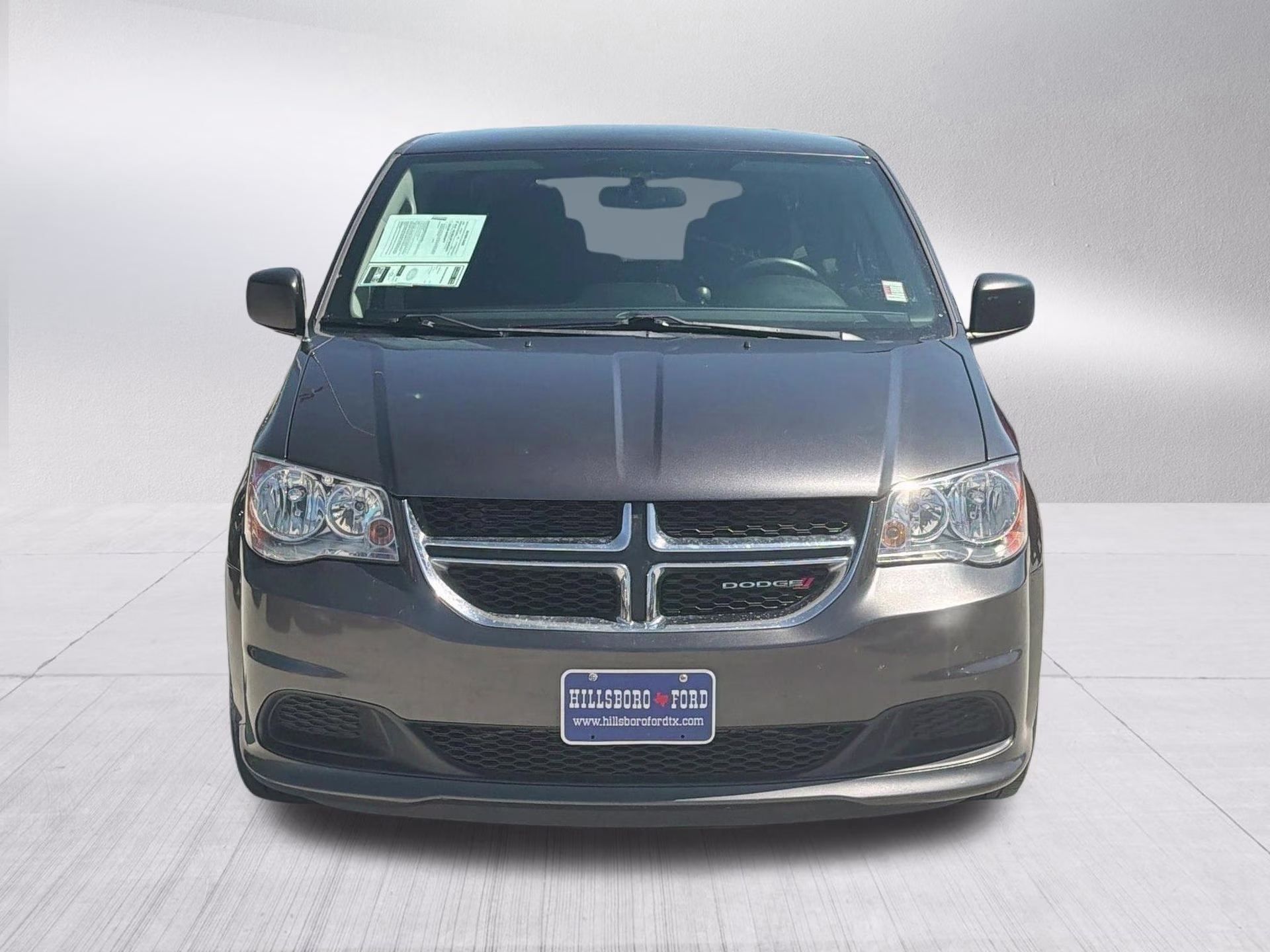 2018 Granite Pearlcoat Dodge Grand Caravan SE FWD Van