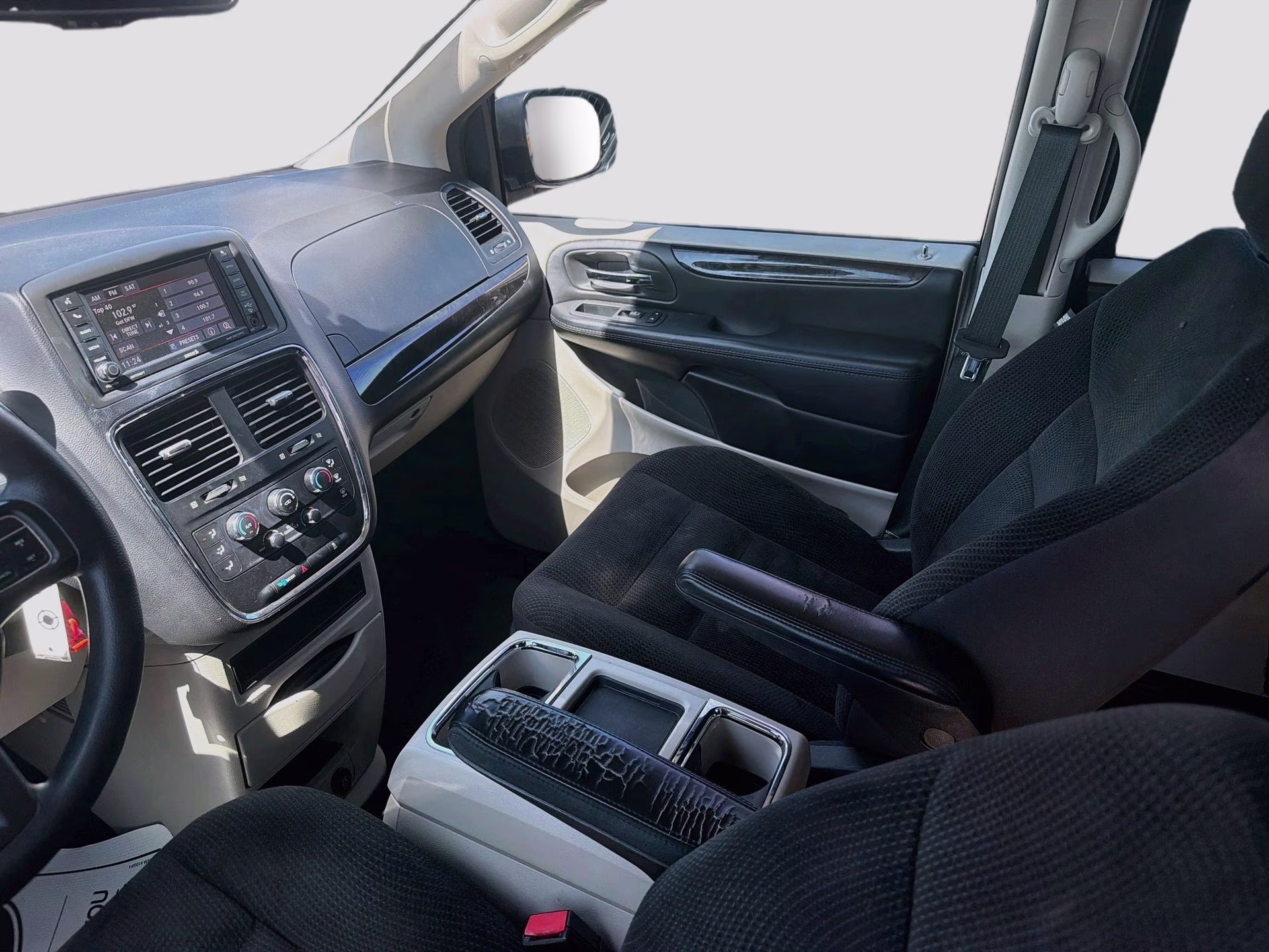 2018 Granite Pearlcoat Dodge Grand Caravan SE FWD Van