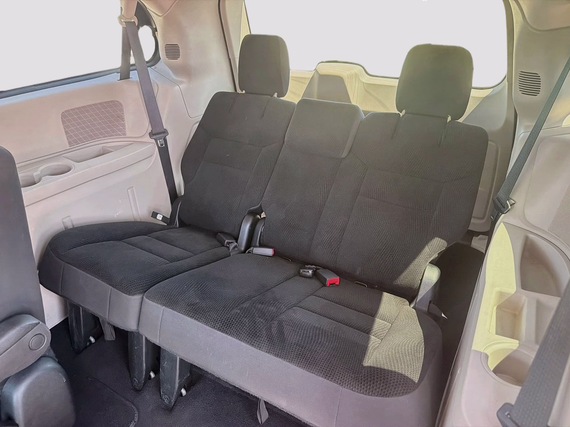 2018 Granite Pearlcoat Dodge Grand Caravan SE FWD Van