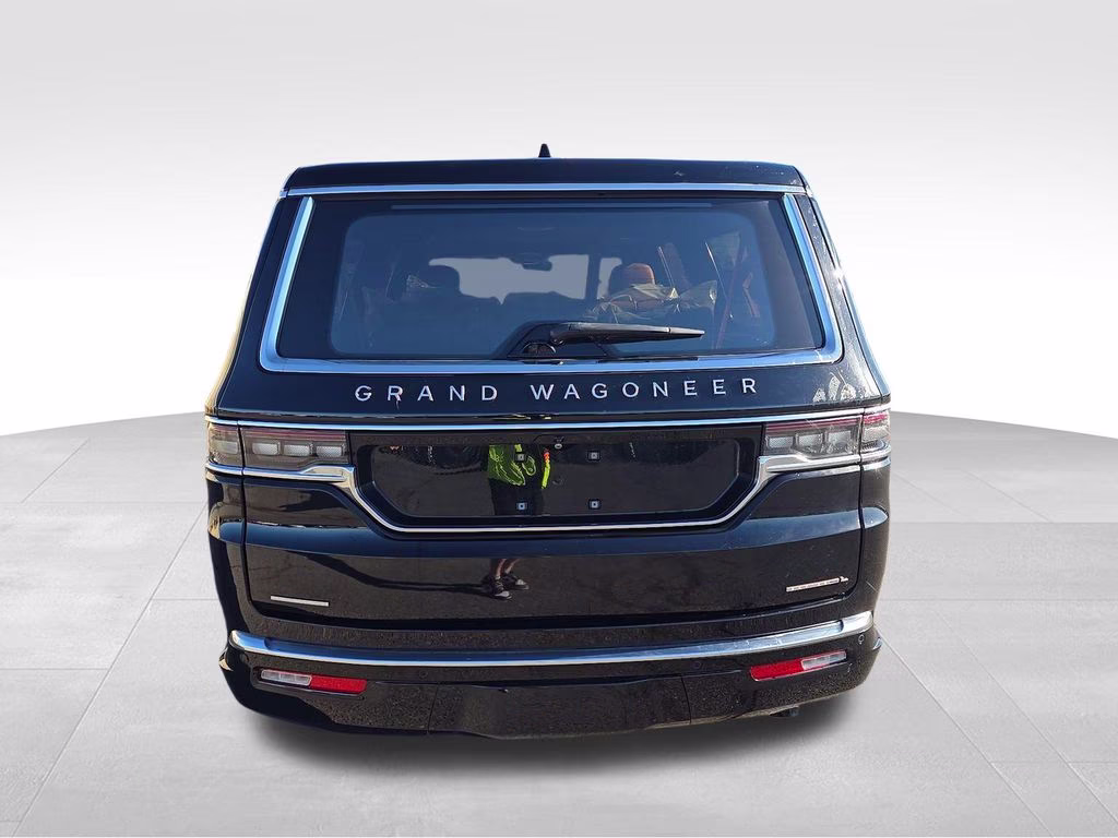 2023 Diamond Black Crystal Pearlcoat Jeep Grand Wagoneer L Series III 4X4 SUV
