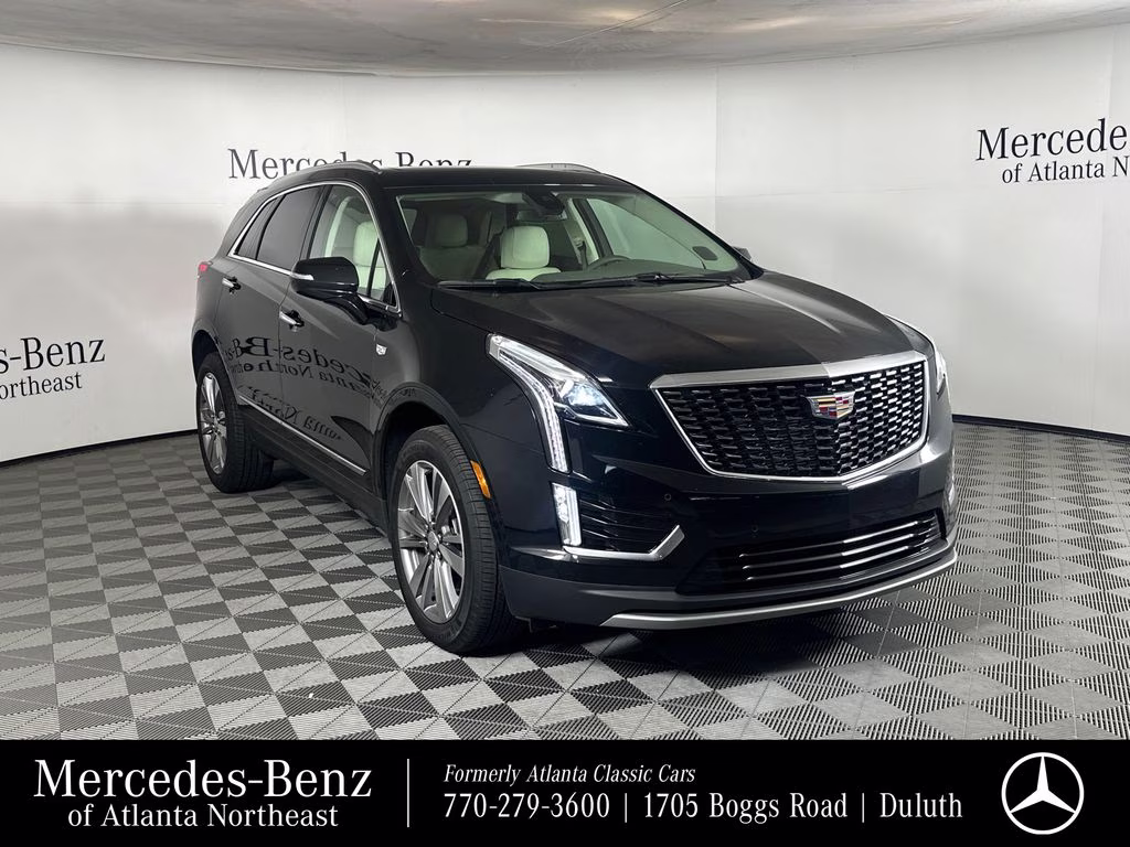 2025 Stellar Black Metallic Cadillac XT5 Premium Luxury FWD SUV