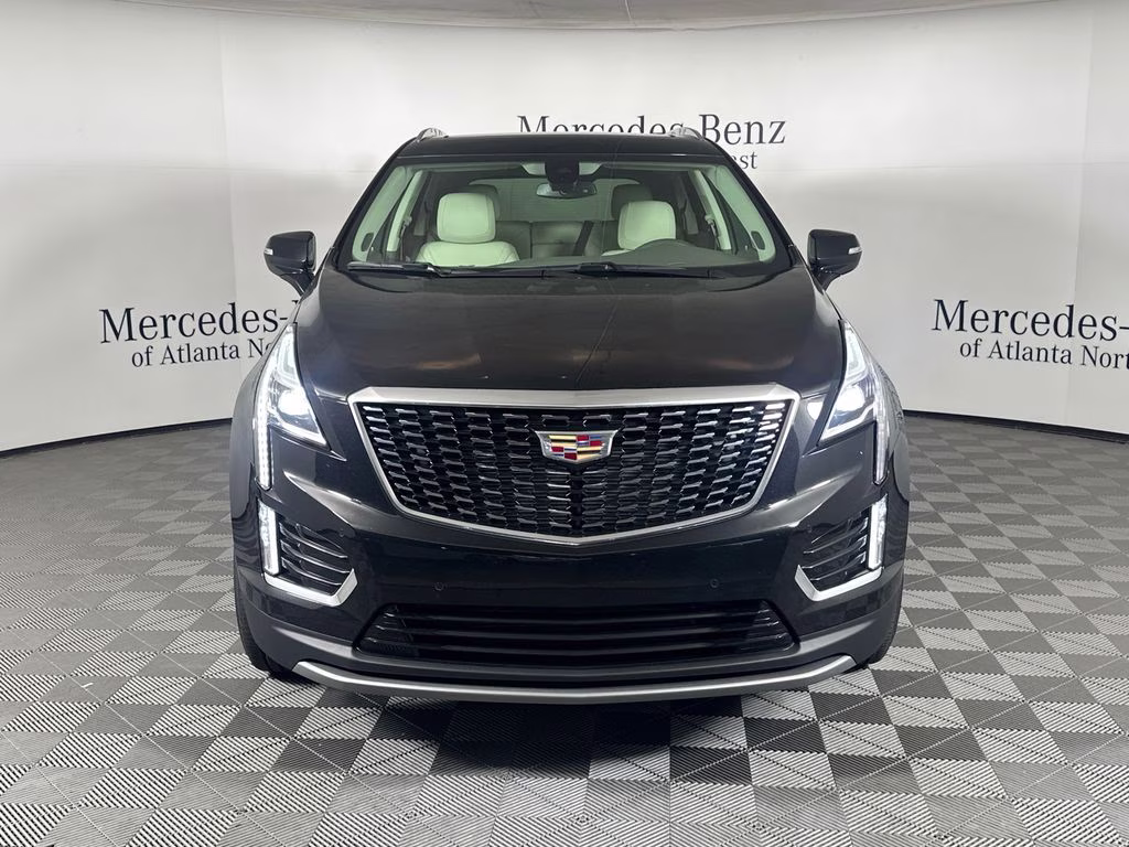 2025 Stellar Black Metallic Cadillac XT5 Premium Luxury FWD SUV
