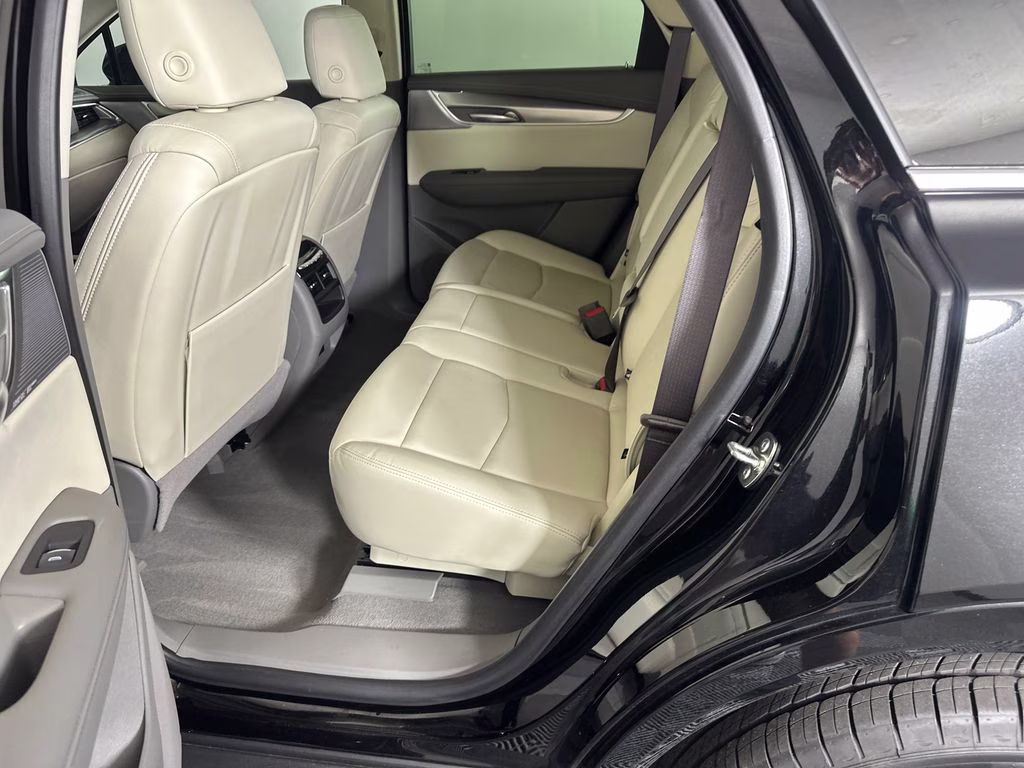 2025 Stellar Black Metallic Cadillac XT5 Premium Luxury FWD SUV