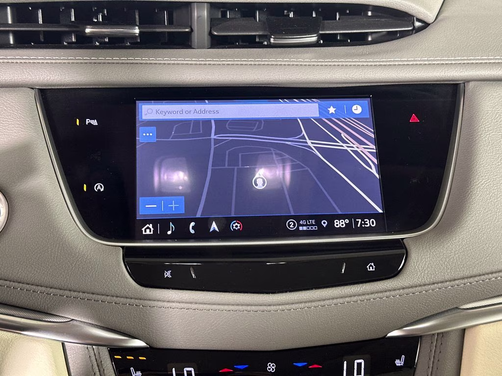 2025 Stellar Black Metallic Cadillac XT5 Premium Luxury FWD SUV