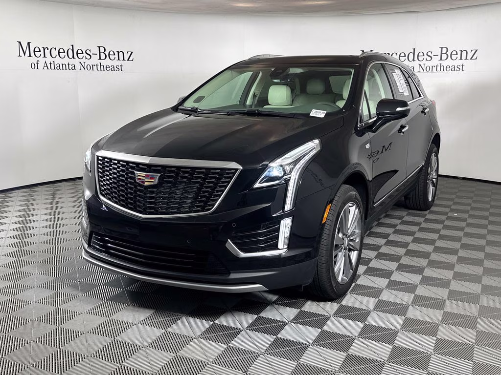 2025 Stellar Black Metallic Cadillac XT5 Premium Luxury FWD SUV