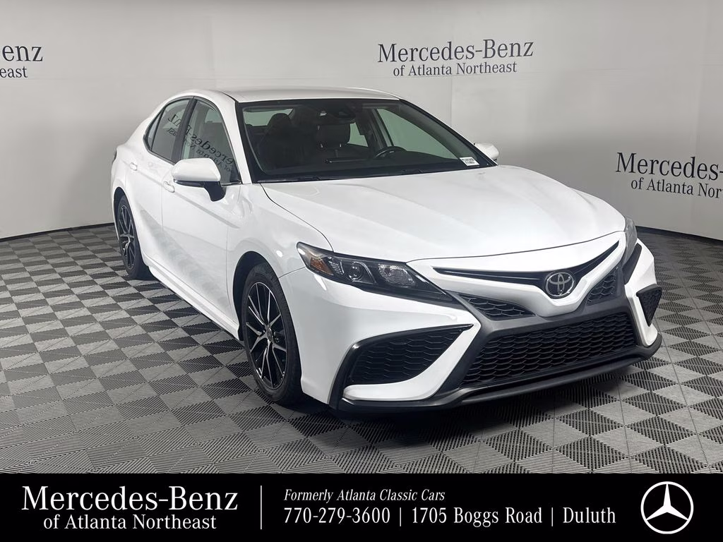 2023 Ice Cap Toyota Camry SE FWD Sedan