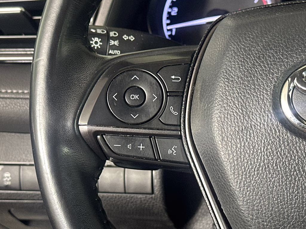2023 Ice Cap Toyota Camry SE FWD Sedan