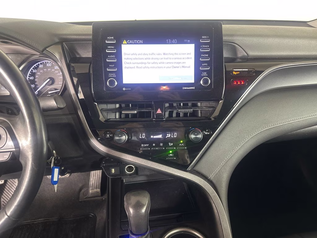 2023 Ice Cap Toyota Camry SE FWD Sedan
