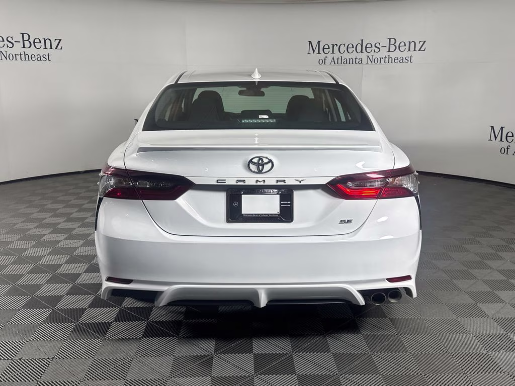 2023 Ice Cap Toyota Camry SE FWD Sedan