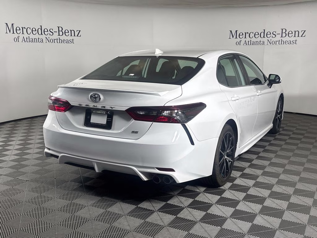 2023 Ice Cap Toyota Camry SE FWD Sedan