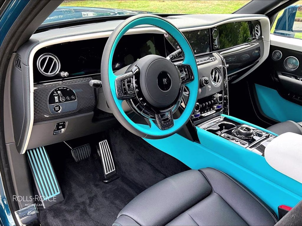 2027 Mustique Blue Rolls-Royce Black Badge Cullinan AWD SUV