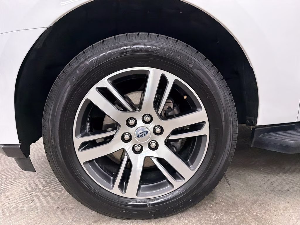 2024 Oxford White Ford Expedition Limited RWD SUV
